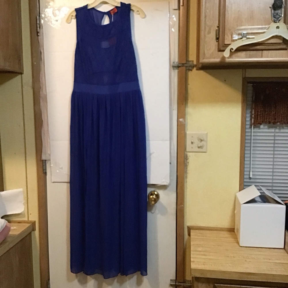 Red dot  Boutique 1xl #(730) Elegant Blue Sleeveless Maxi Dress.